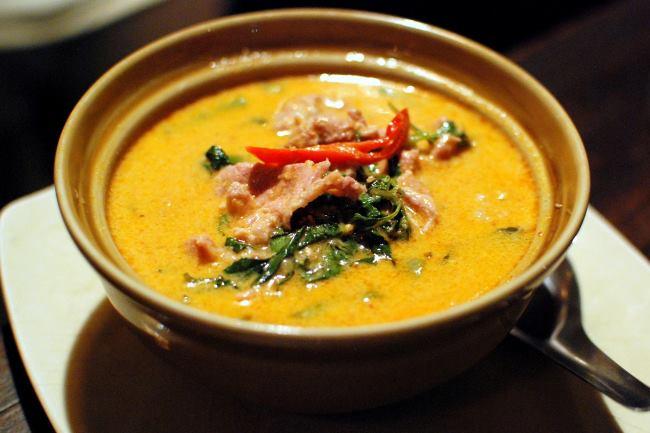 Qui connaît un TRES bon resto Thaï ou Vietnamien à Bruxelles ?