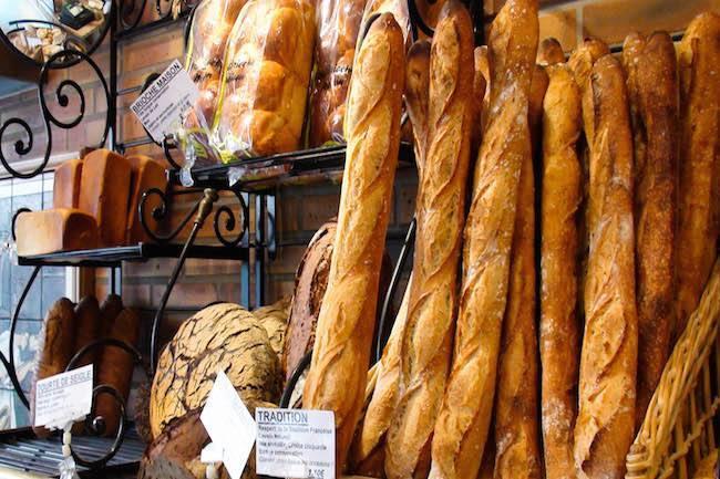 Qui connaît une bonne boulangerie qui fait les MEILLEURES baguettes de Bruxelles ?