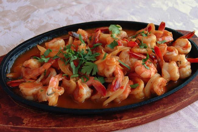 Qui connaît un TRÈS bon resto chinois ou thaï à Charleroi ?