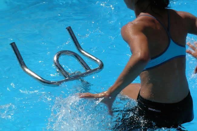 Qui connaît un endroit relax et convivial pour faire de l'aquabiking à Charleroi ? Il faut que je prenne soin de mon corps !