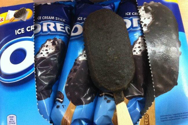 Qui connaît un endroit à Liège pour acheter des glaces OREO format magnum ? J'ai fait tous les magasins dans le centre de Liège mais rien. Ces glaces sont une tuerie...