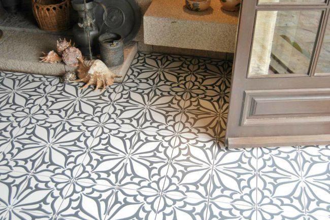 Qui connaît un bon endroit pour acheter des carreaux de ciment ? Ce sont des carrelages à l'ancienne, très répandus dans les maisons de maître. J'aimerais en mettre des neufs dans une maison en rénovation. Merci !