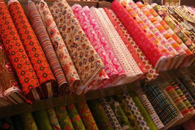 Qui connaît le meilleur endroit à Mons pour acheter de beaux tissus ?