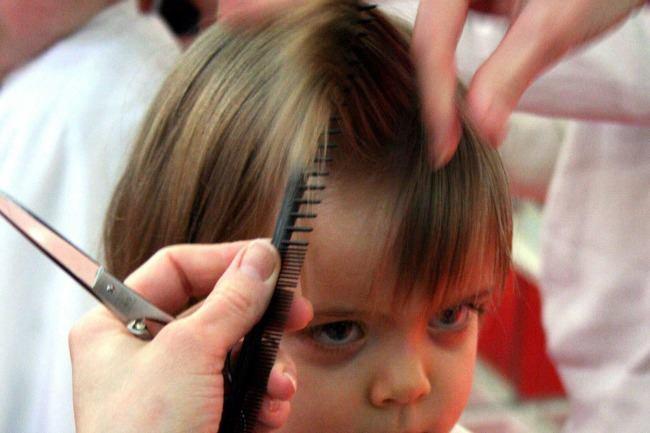 Qui connaît un bon coiffeur pour bébé dans le centre de Mons ou à maximum 20 min de route ?