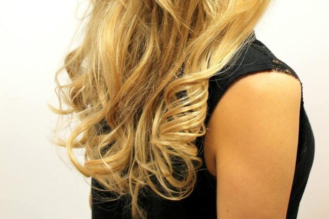 Qui connaît un bon endroit pour faire des extensions de cheveux à un prix pas trop excessif et où on ne le voit pas quand on attache ses cheveux ?